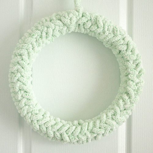 Finger Crochet Wreath